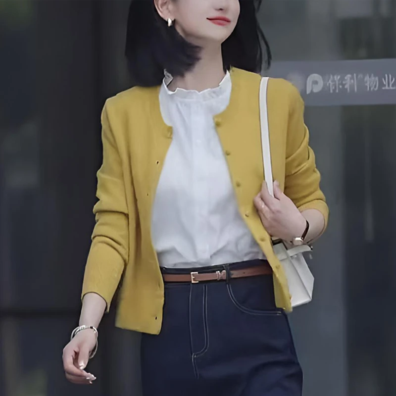 2025春季新款黄色圆领针织衫女长袖开衫外套显瘦百搭短款上衣X152
