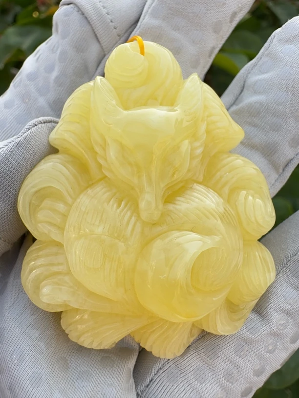 假一赔十，天然琥珀蜜蜡，蜜蜡雕刻件，蜜蜡吊坠，九尾，凤九 编号1