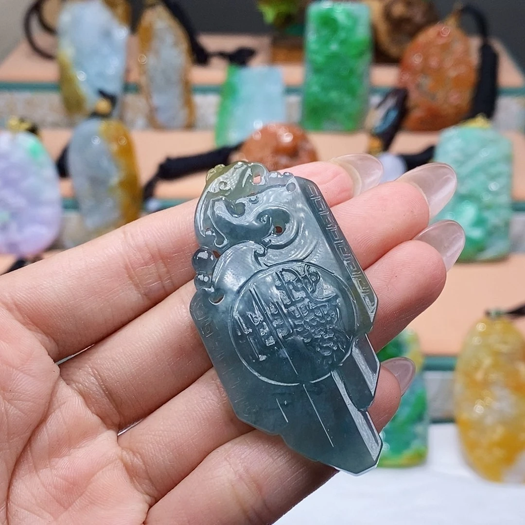 定制翡翠未镶嵌翡翠