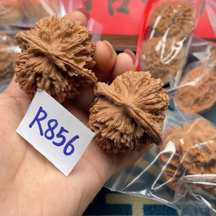 文玩核桃把件大花