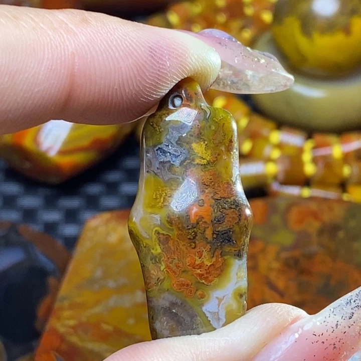 玛瑙/玉髓颈饰未镶嵌