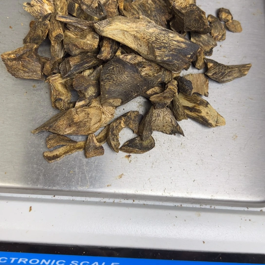 沉香沉香碎屑树丁包壳熏香老料