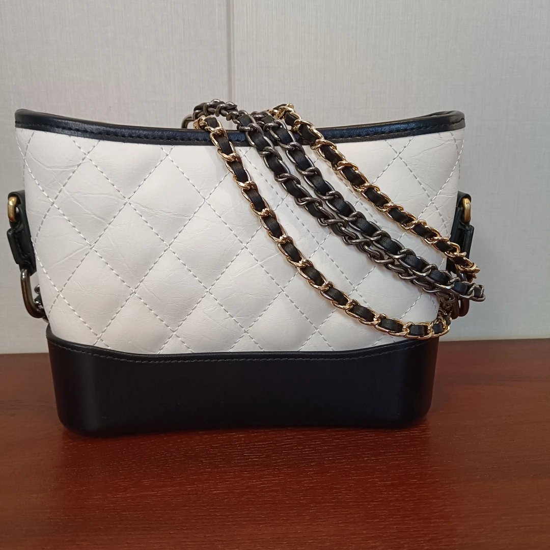 时尚轻奢 70Y26白配黑单肩斜挎女包