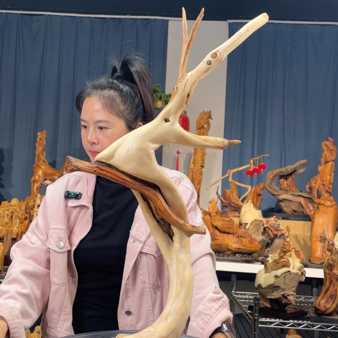 柏木（崖柏）随型飘枝