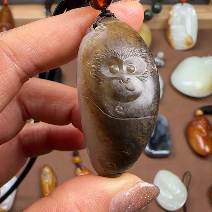 和田玉颈饰未镶嵌U***方