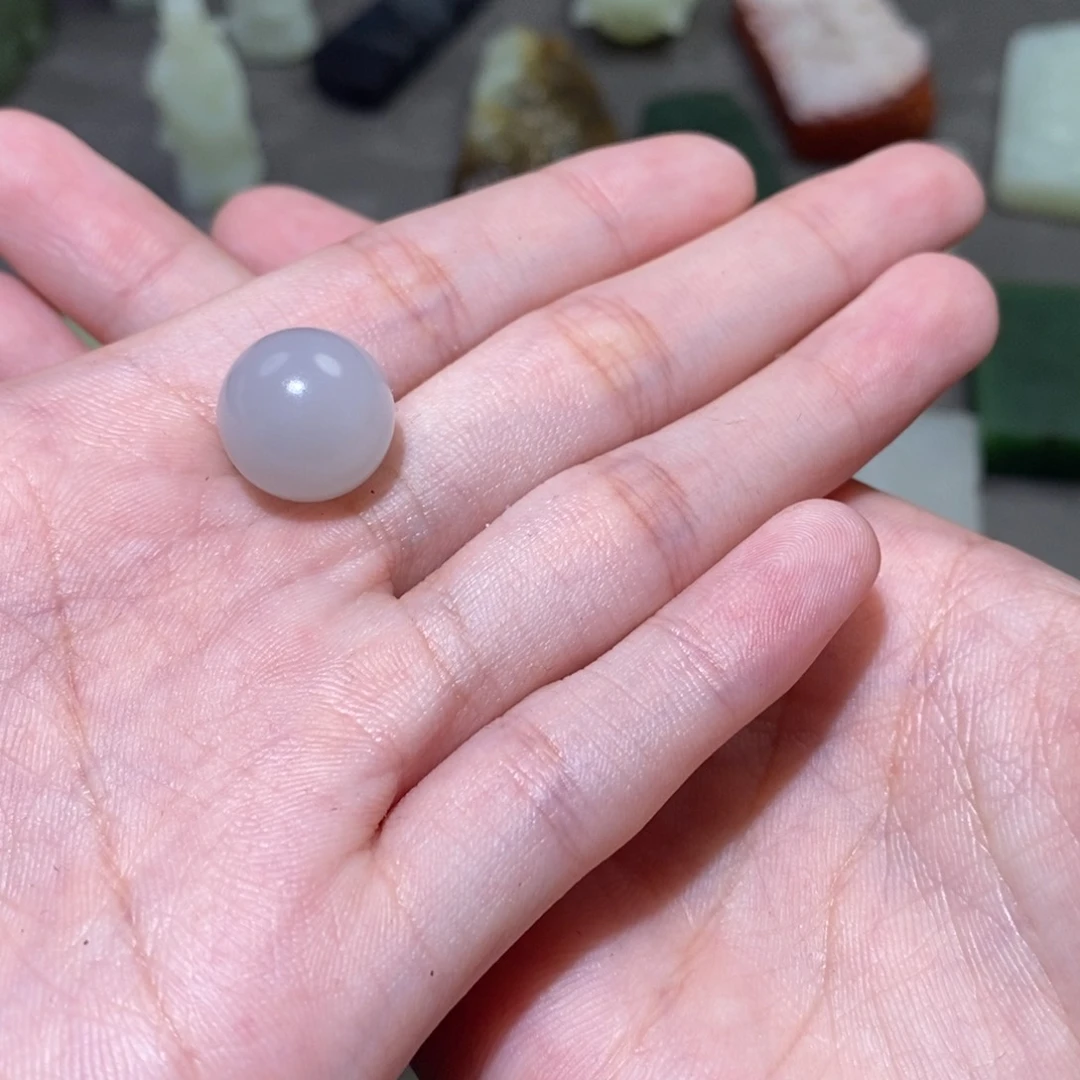 火***莓和田玉未镶嵌颈饰