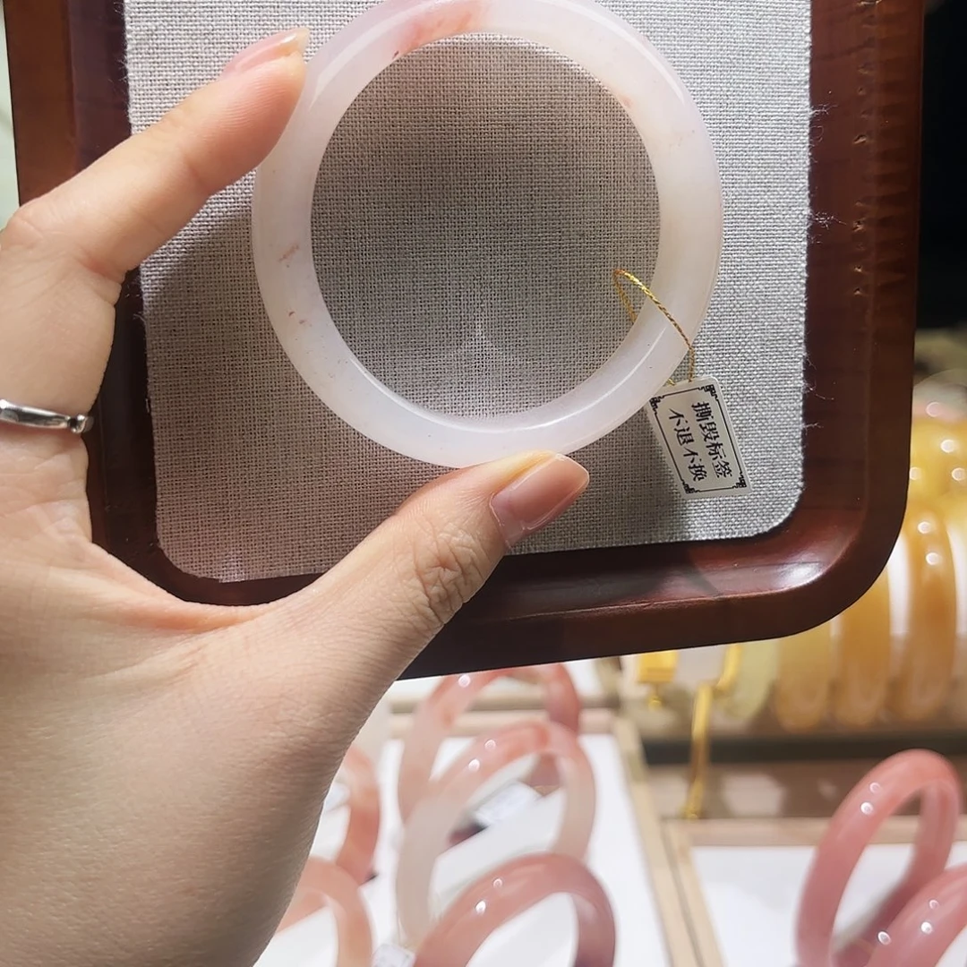 石英质玉（金丝玉）未镶嵌手镯