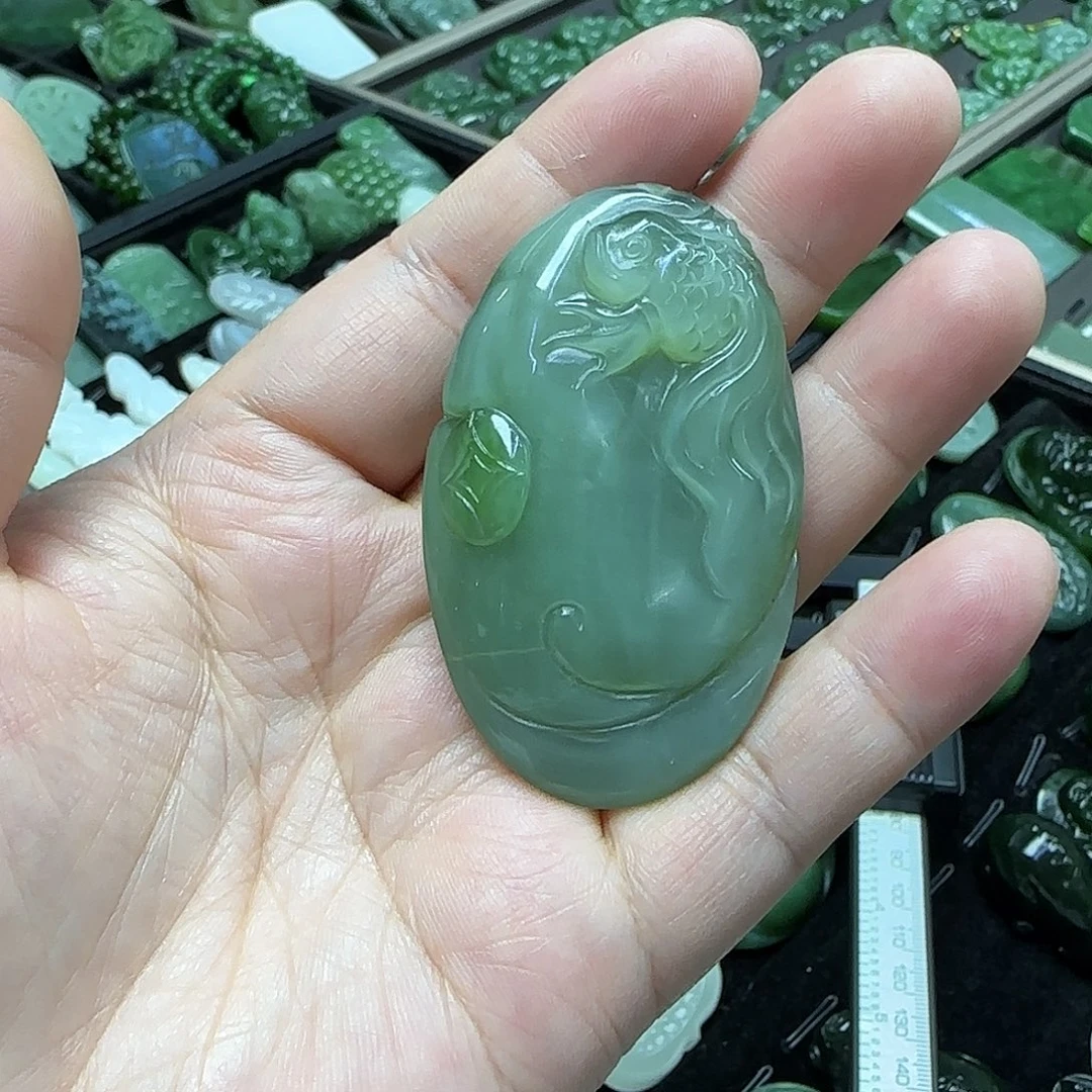 和田玉未镶嵌珠宝奇石