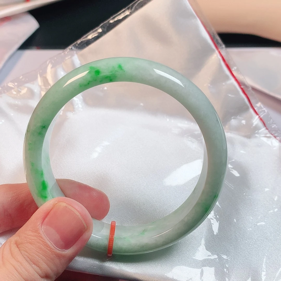 翡翠手镯未镶嵌翡翠手镯61