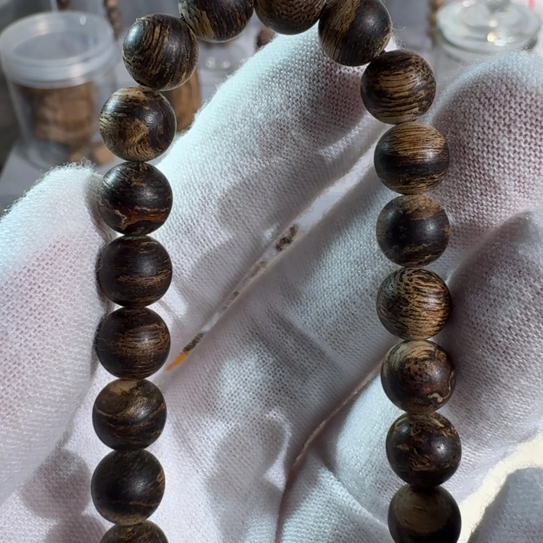 沉香碎屑沉香达拉干0.8沉水7.1克