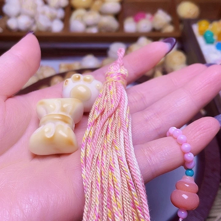 手串猴头核桃夜****光猫爪 粉葫芦提溜 蝴蝶结 粉蕾丝流苏