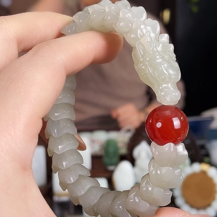 和田玉未镶嵌颈饰定制发货