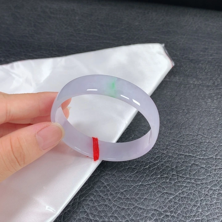 翡翠未镶嵌手镯。。