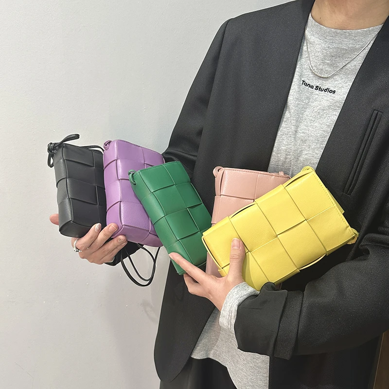 真皮手工编织纯羊皮小众手机包竖款女士糖果色简约百搭小斜挎包包