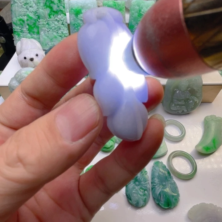 定制翡翠未镶嵌翡翠