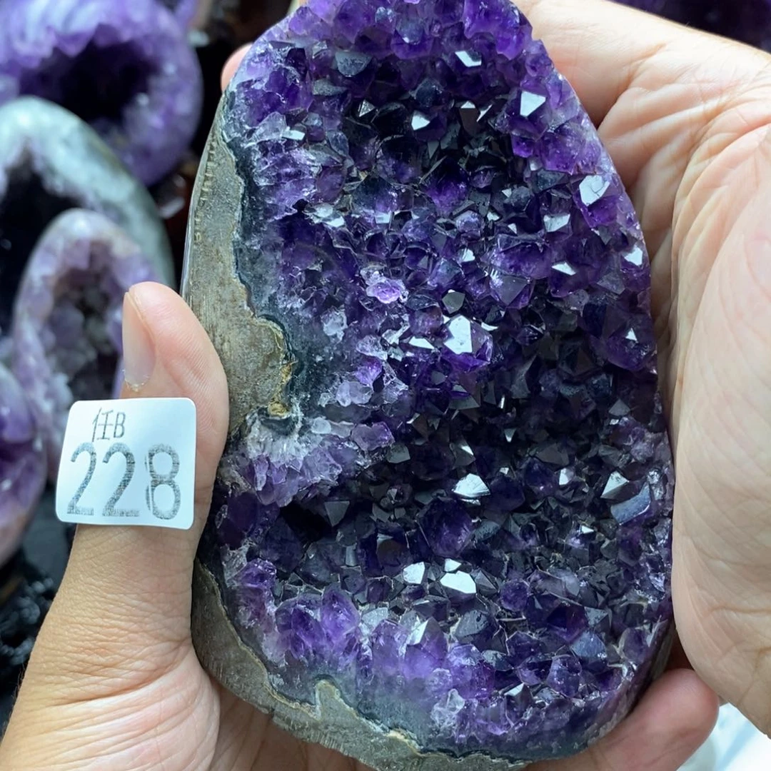 未镶嵌大型摆件（非配饰）水晶