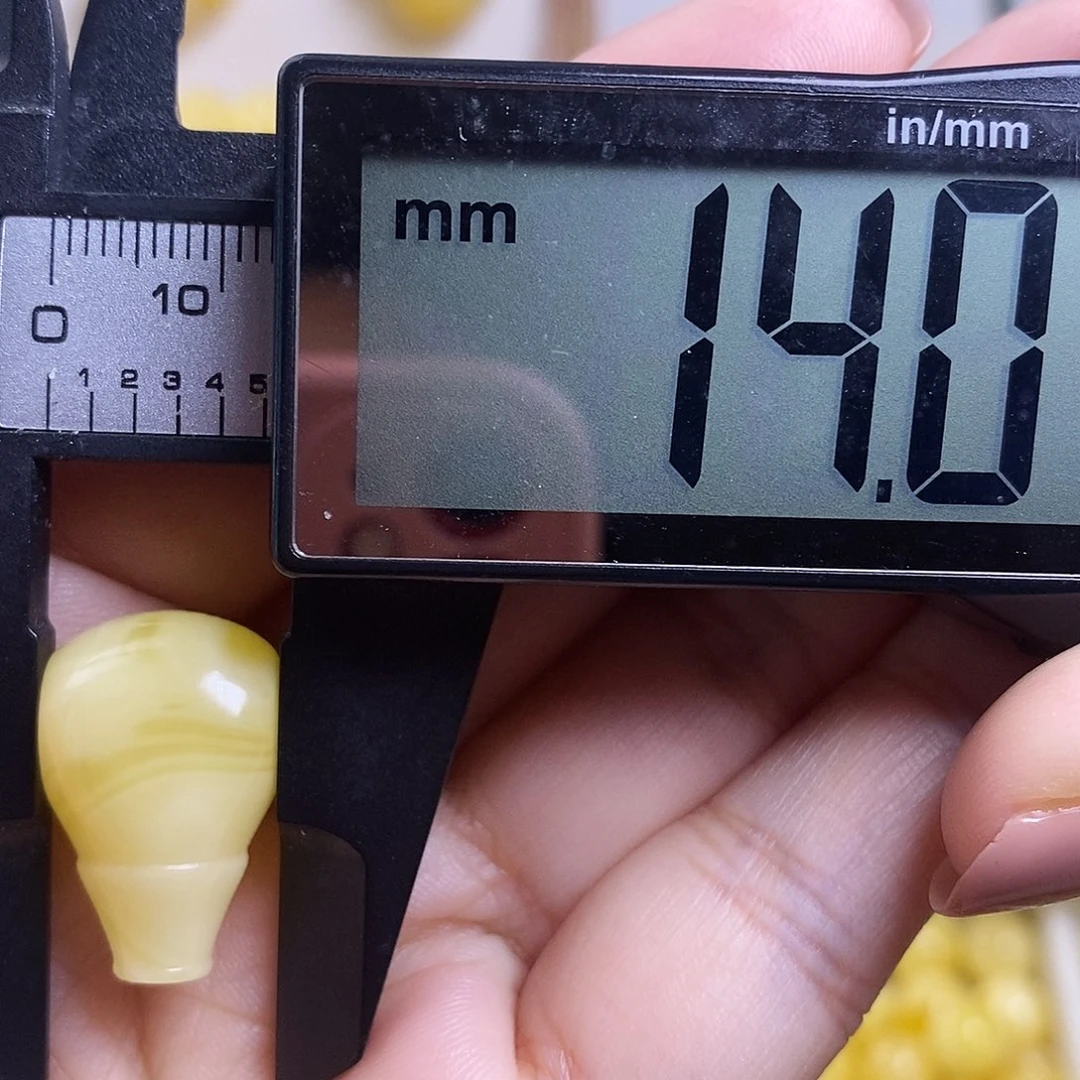 裸石琥珀未镶嵌蜜蜡三通