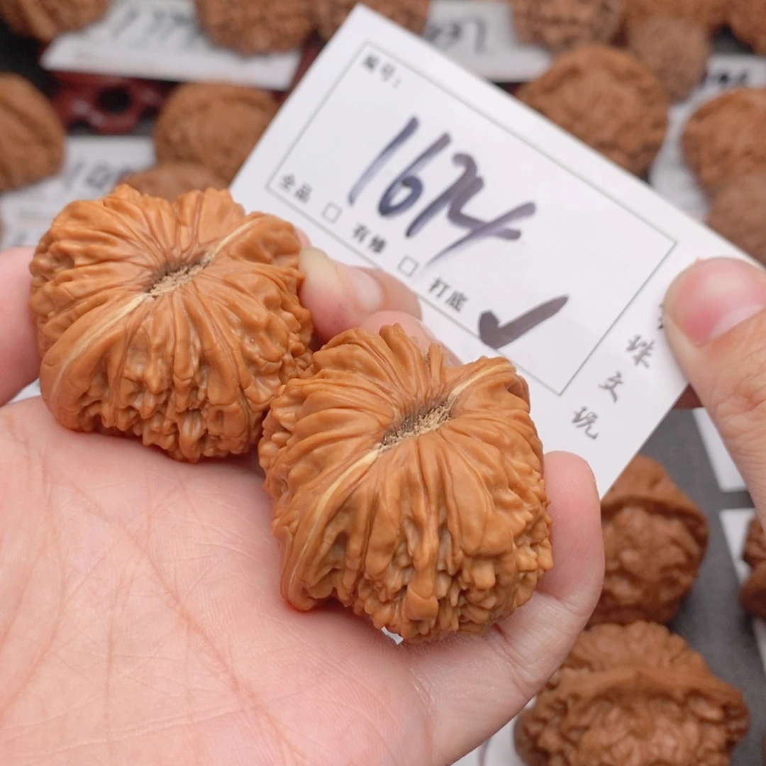 吊坠文玩核桃42楼子1674