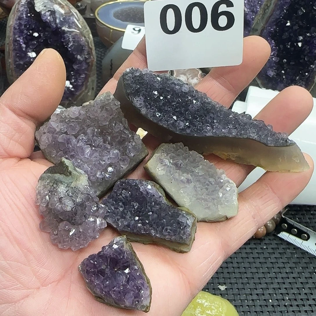 未镶嵌水晶大型摆件（非配饰）