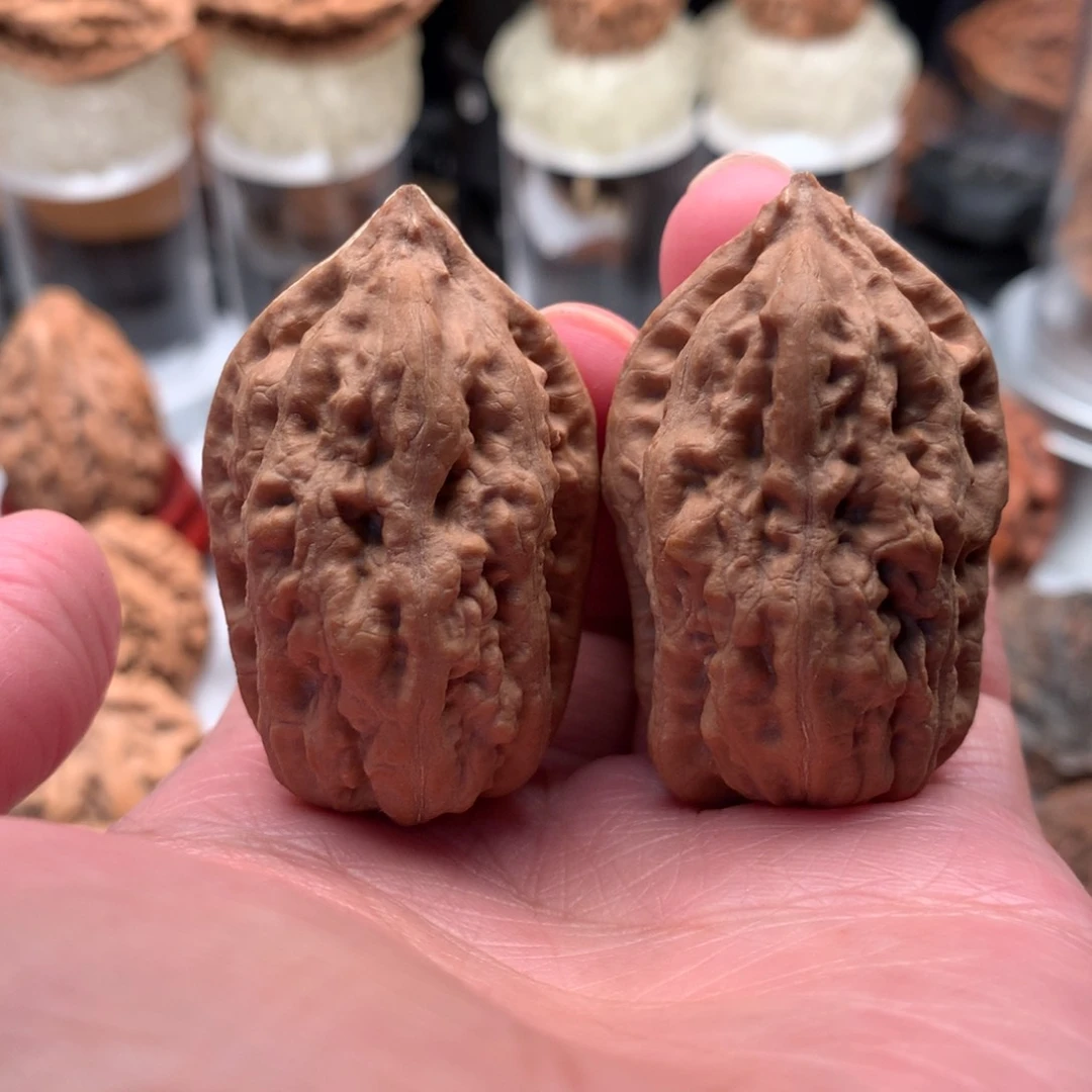 文玩核桃吊坠小武核桃5