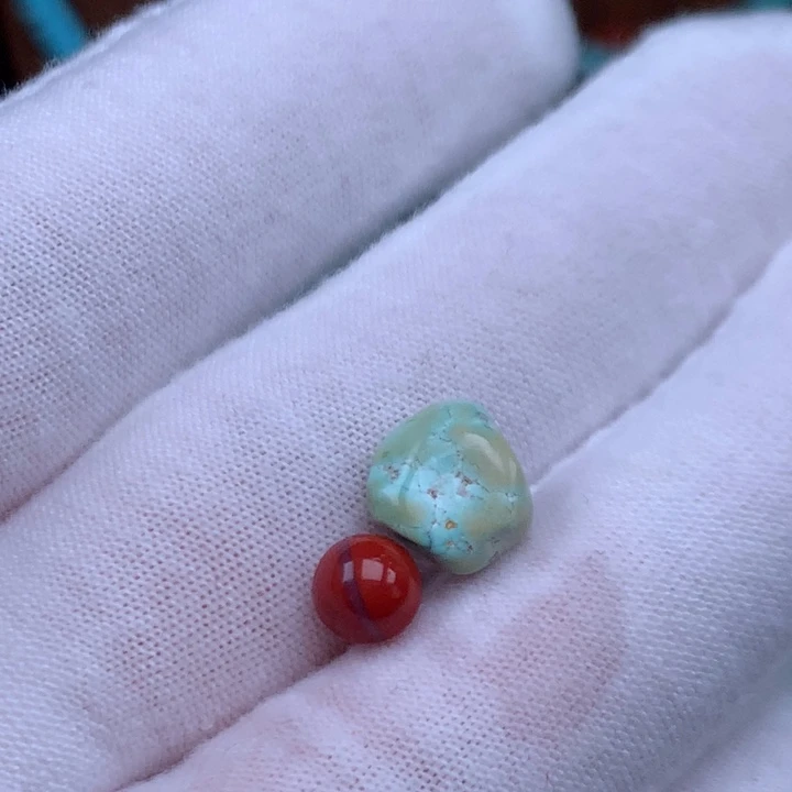 南红玛瑙未镶嵌珠宝奇石