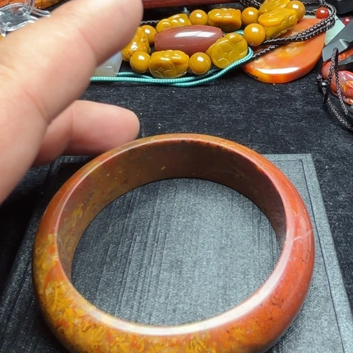 赵***二玛瑙/玉髓未镶嵌玛瑙