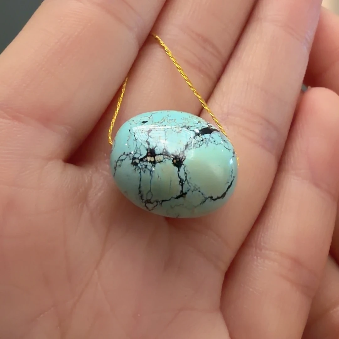 绿松石未镶嵌颈饰