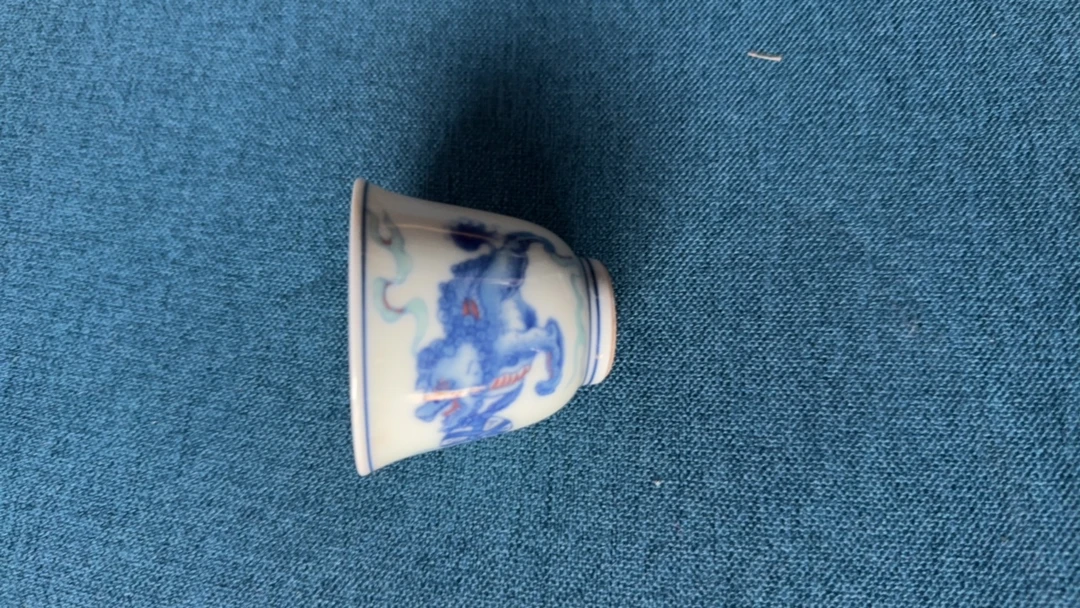 青花五彩观音杯8