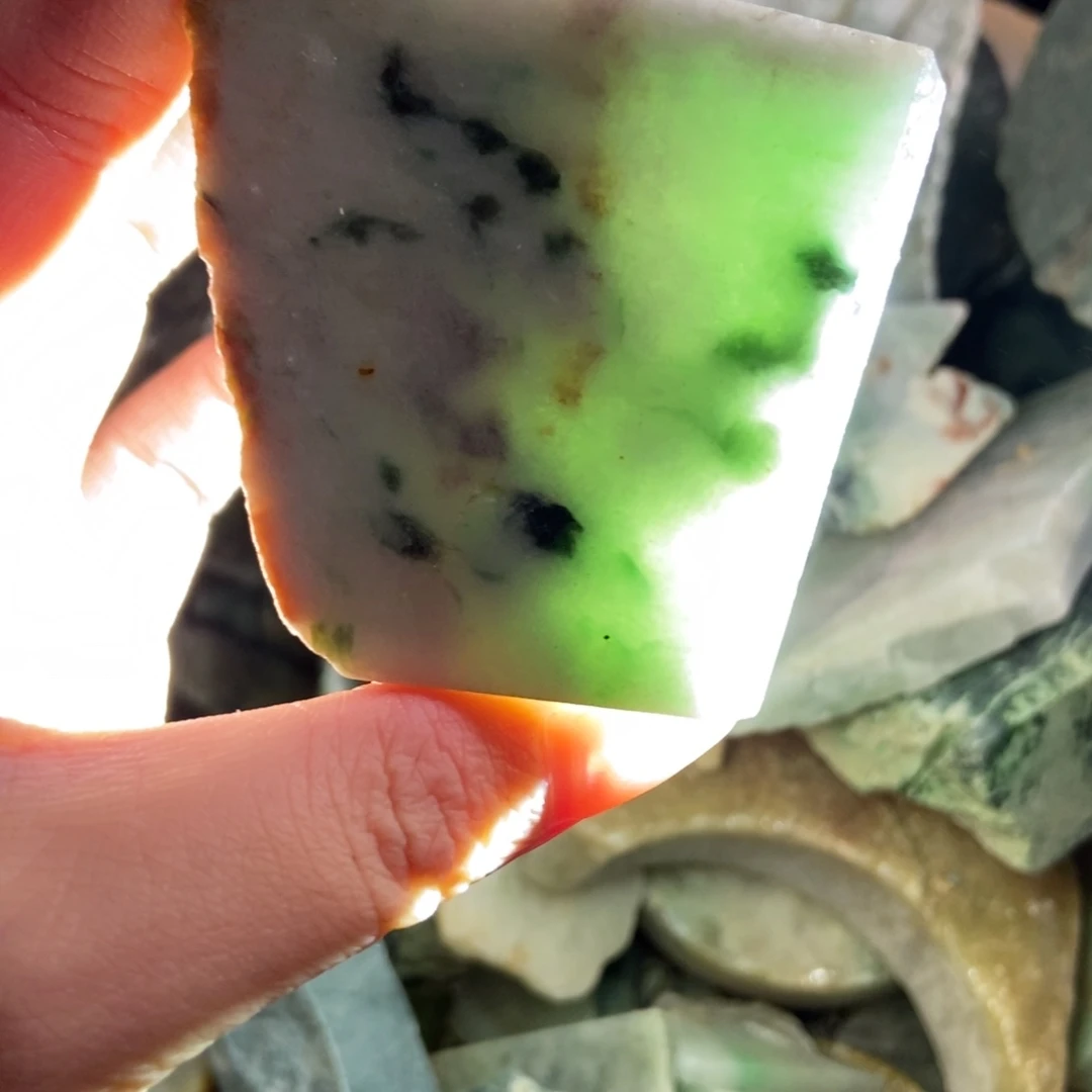 翡翠未镶嵌挂件天然翡翠