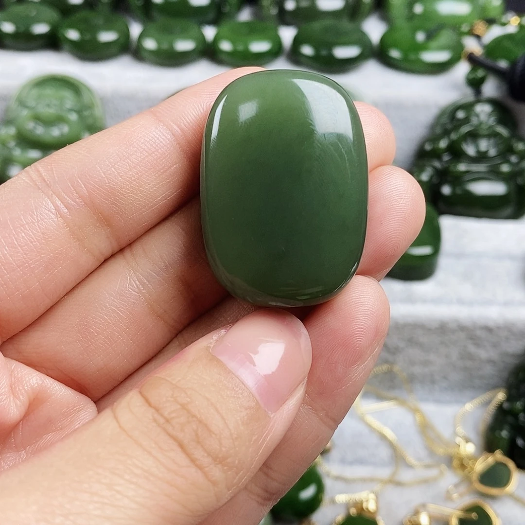 和田玉（碧玉）未镶嵌颈饰