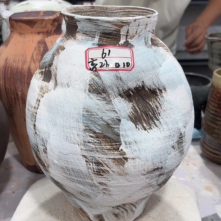 摆件高26，口10，无孔61