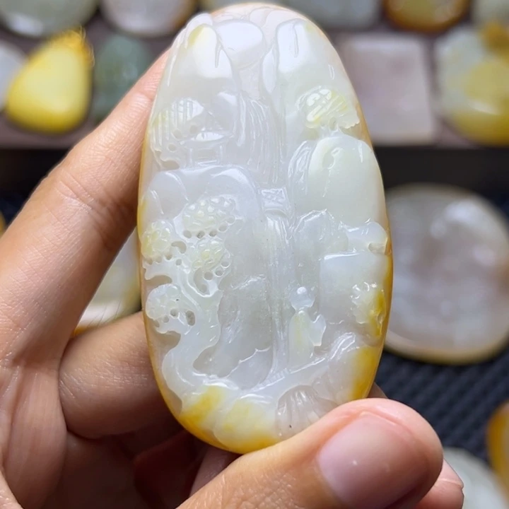 颈饰未镶嵌和田玉