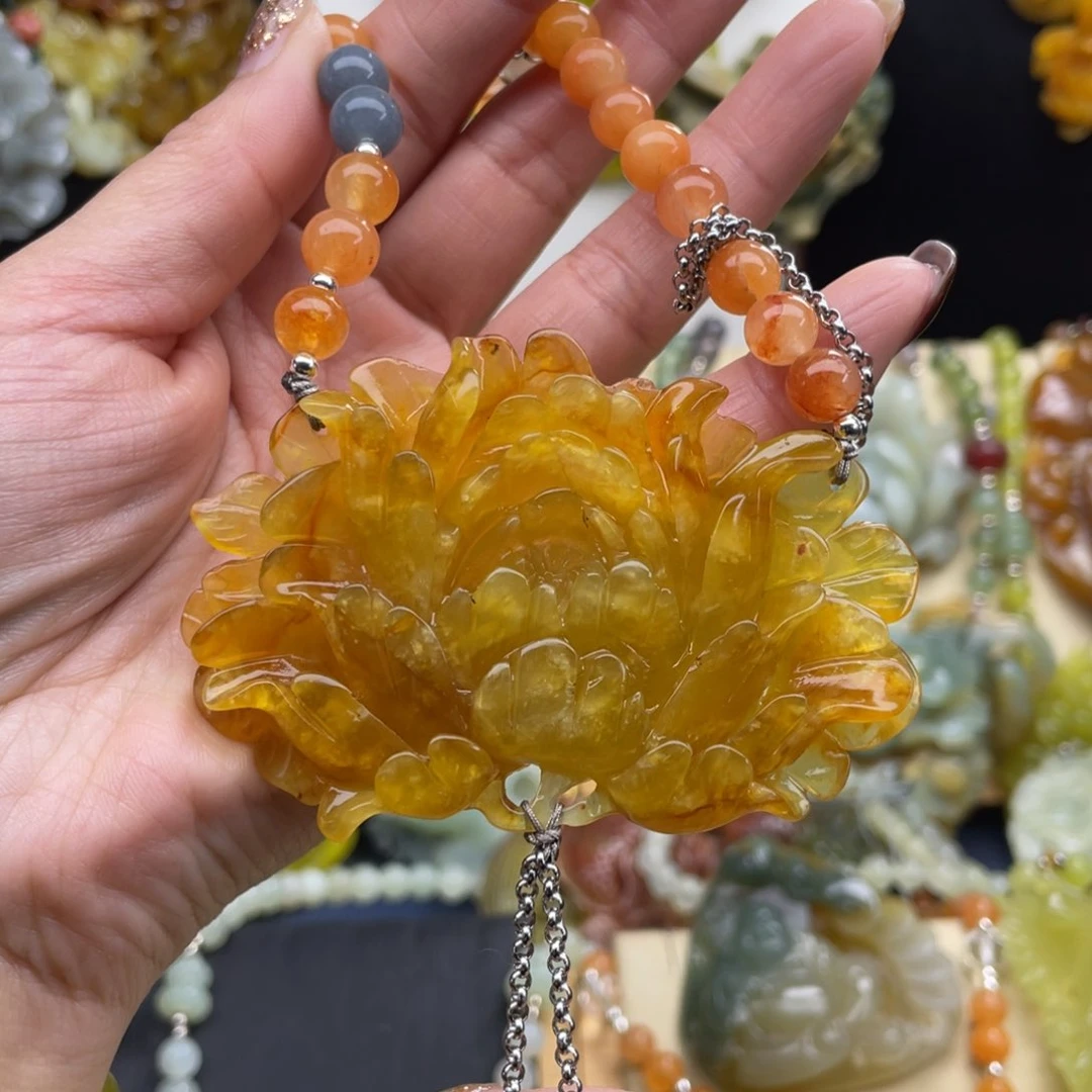 未镶嵌蛇纹石玉颈饰