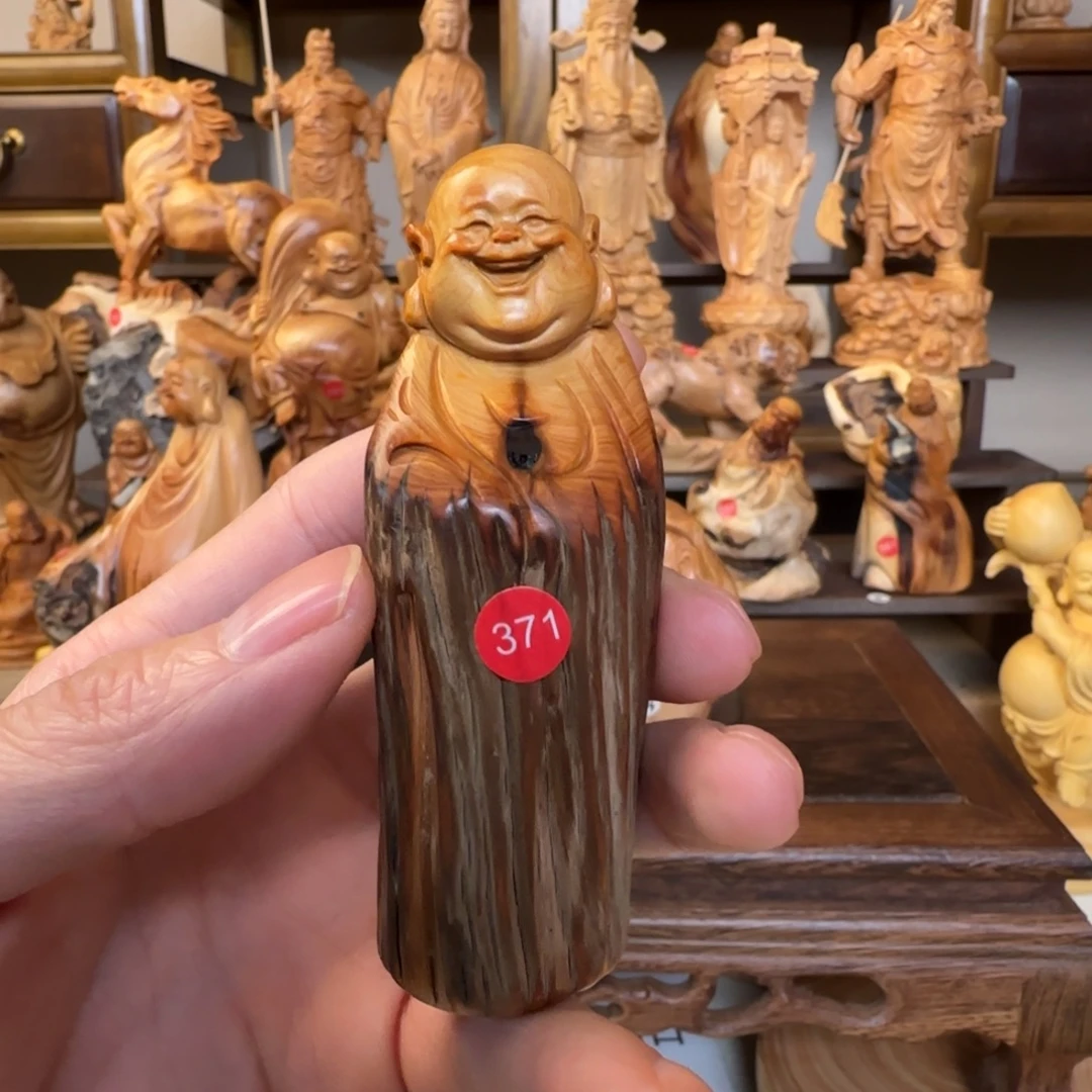 崖柏小木匠艺雕一物一拍