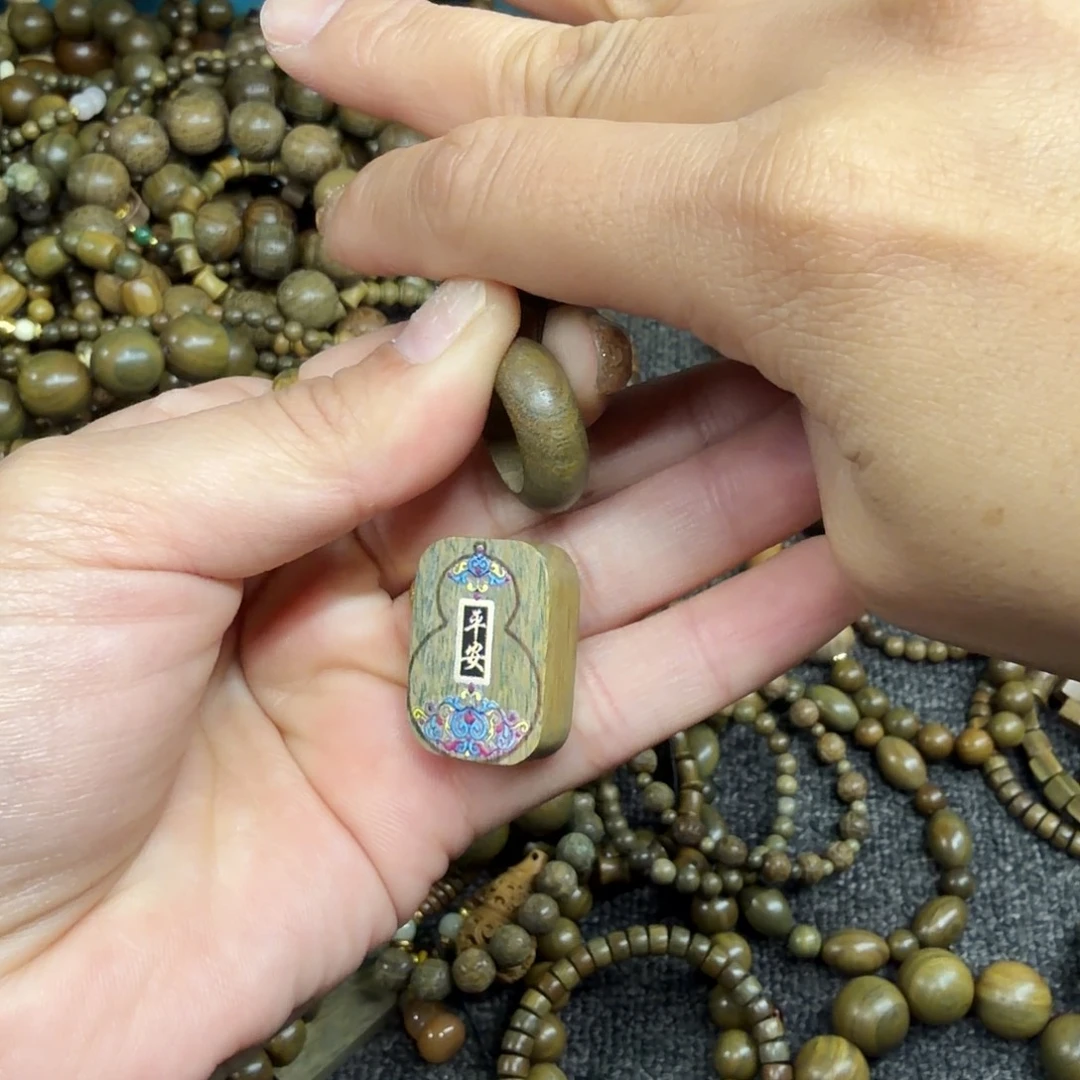 维腊木（绿檀）手串/手链