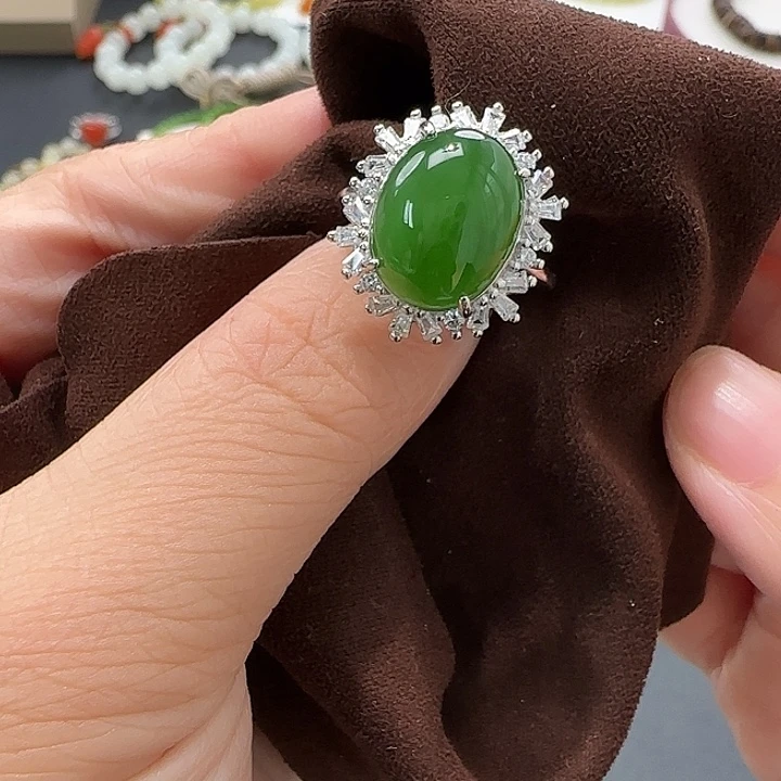 和田玉未镶嵌颈饰俄料10*13