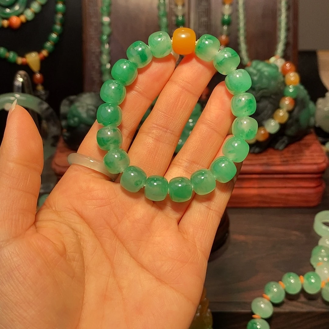 木***瑶石英质玉（非洲翠）未镶嵌串