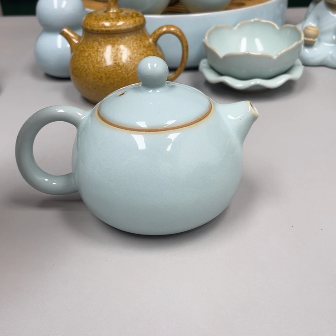 鑫***金瓷天青色瑕张君老师西施壶