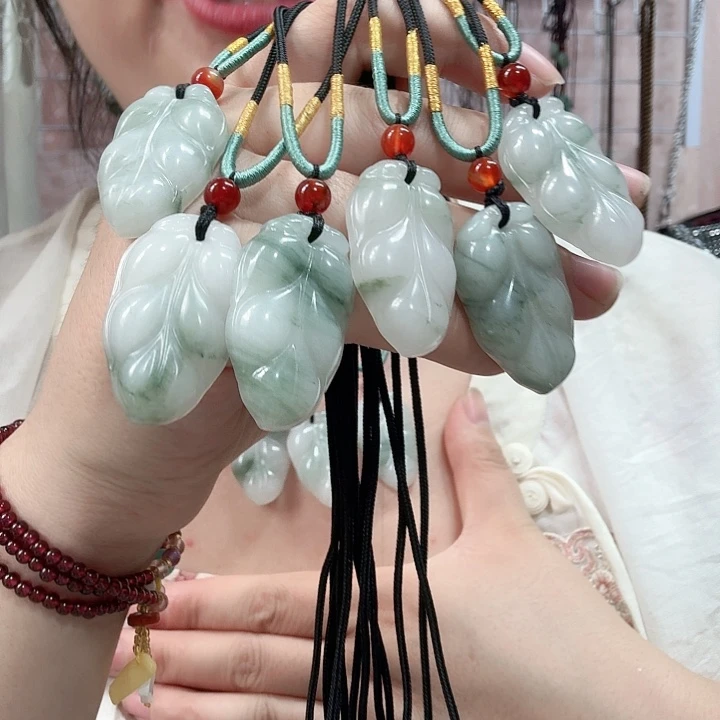 石英质玉未镶嵌颈饰多样性发货拍一发一叶子