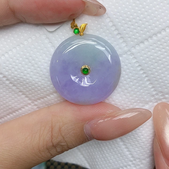 颈饰18K金镶嵌翡翠