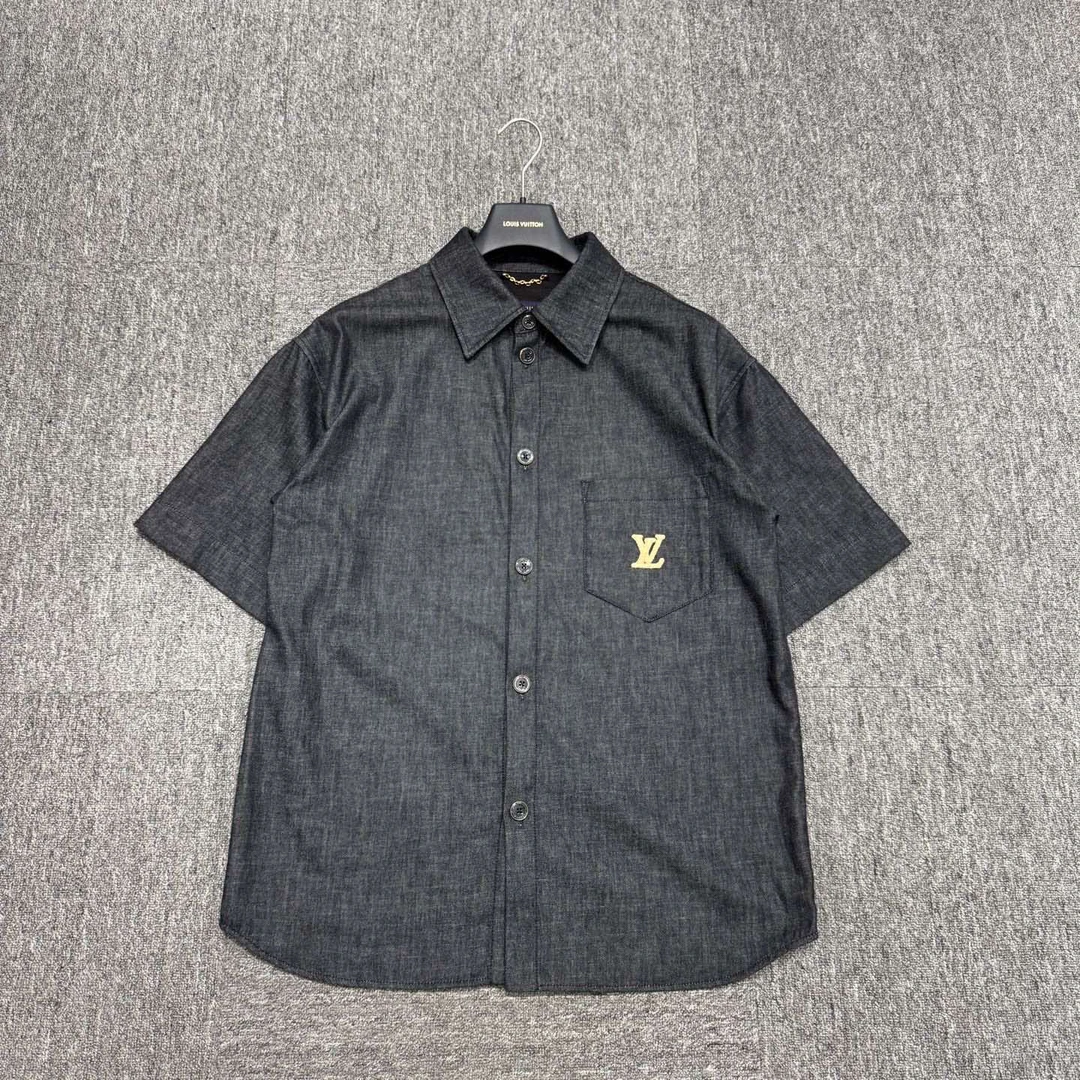 99新 LouisVuitton/路易威登 刺绣字母短袖衬衫/s码/00582