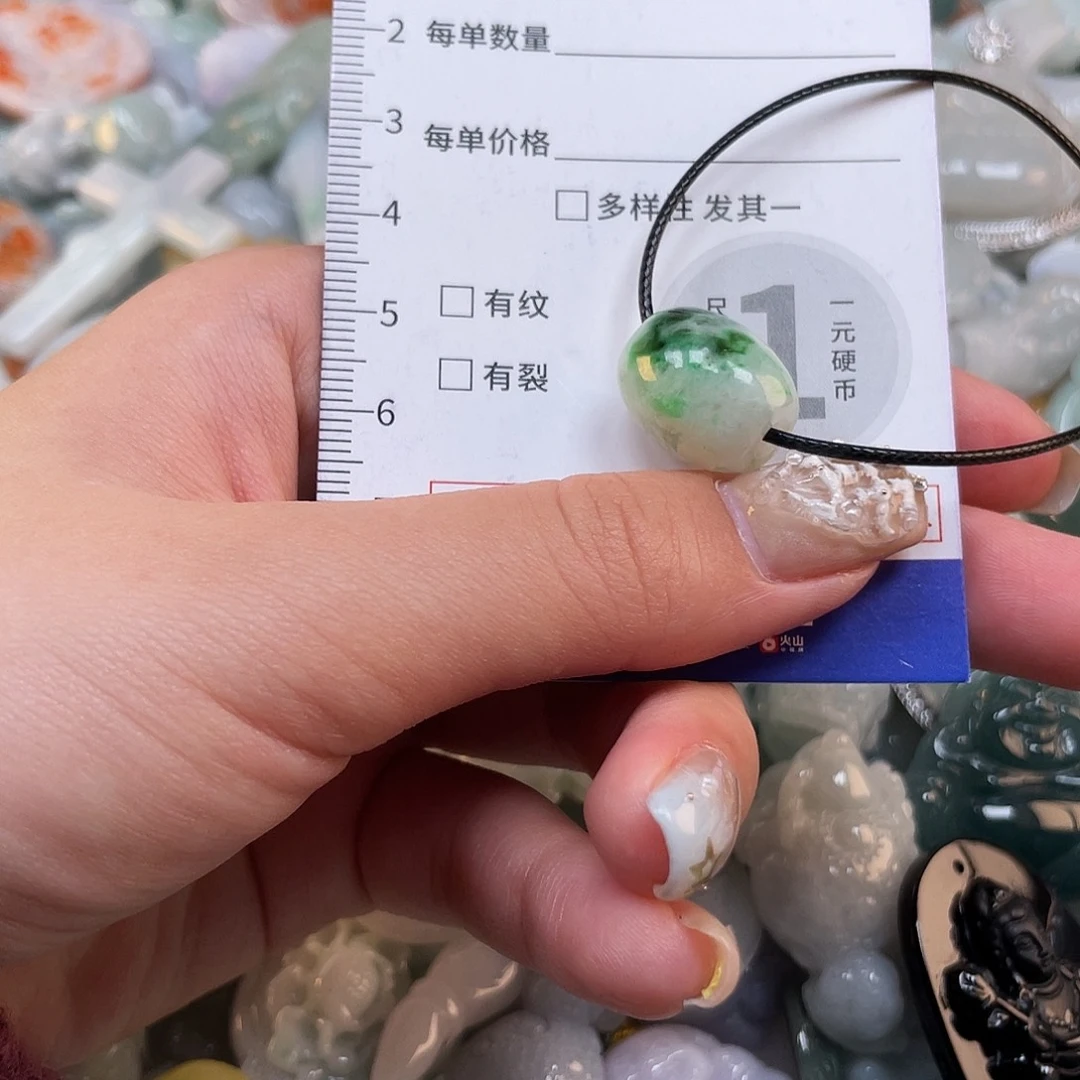 翡翠未镶嵌颈饰646