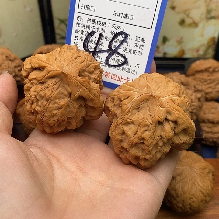 天***健吊坠桃核龙鼎50尺00000