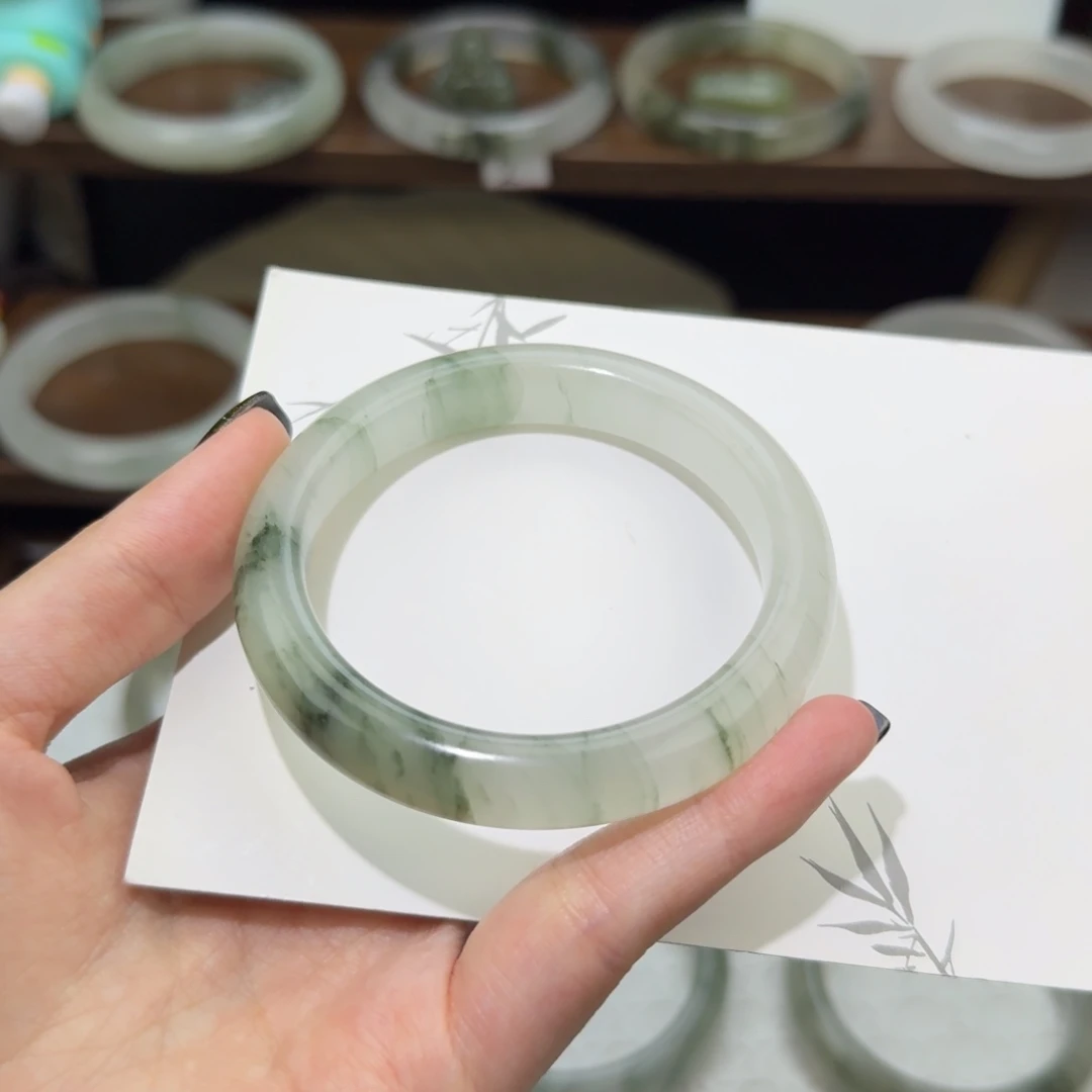 石英质玉（天山翠）未镶嵌手镯57.8圈口