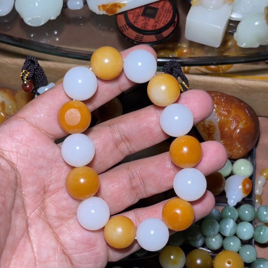 和田玉未镶嵌车挂卡15