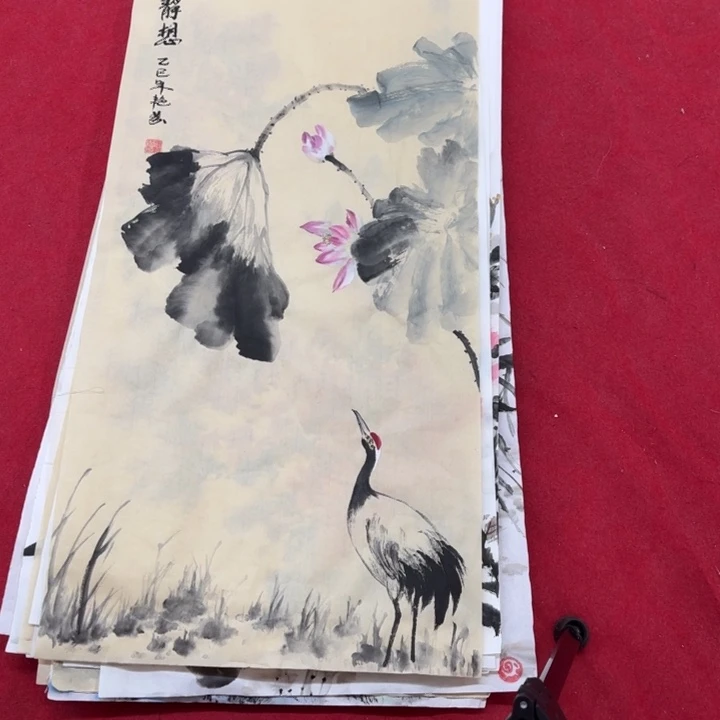 国画花鸟等图案和造型各有