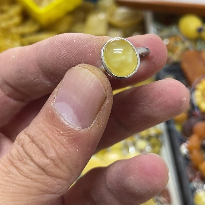 银S925镶嵌蜜蜡裸石戒指