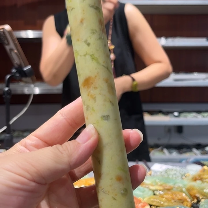 岫玉未镶嵌毛衣链