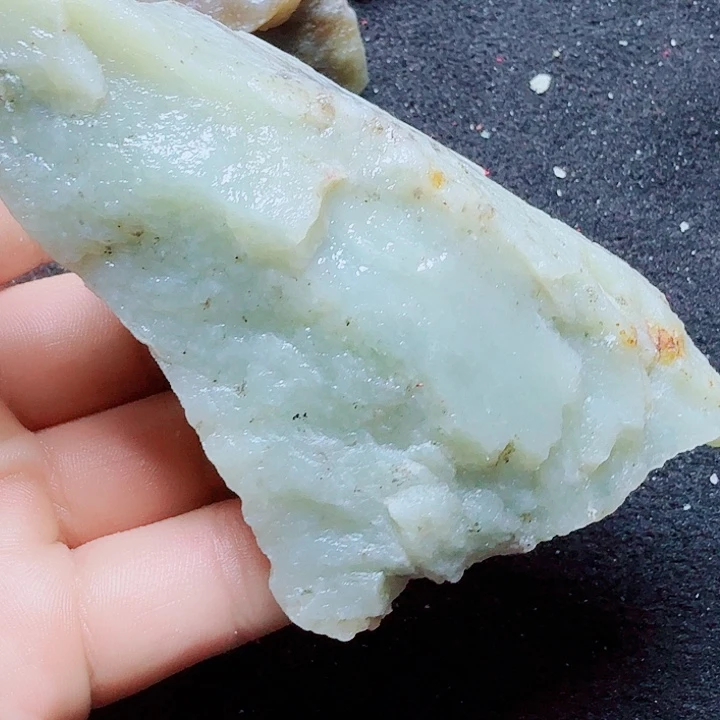 未镶嵌和田玉（糖玉）珠宝半成品