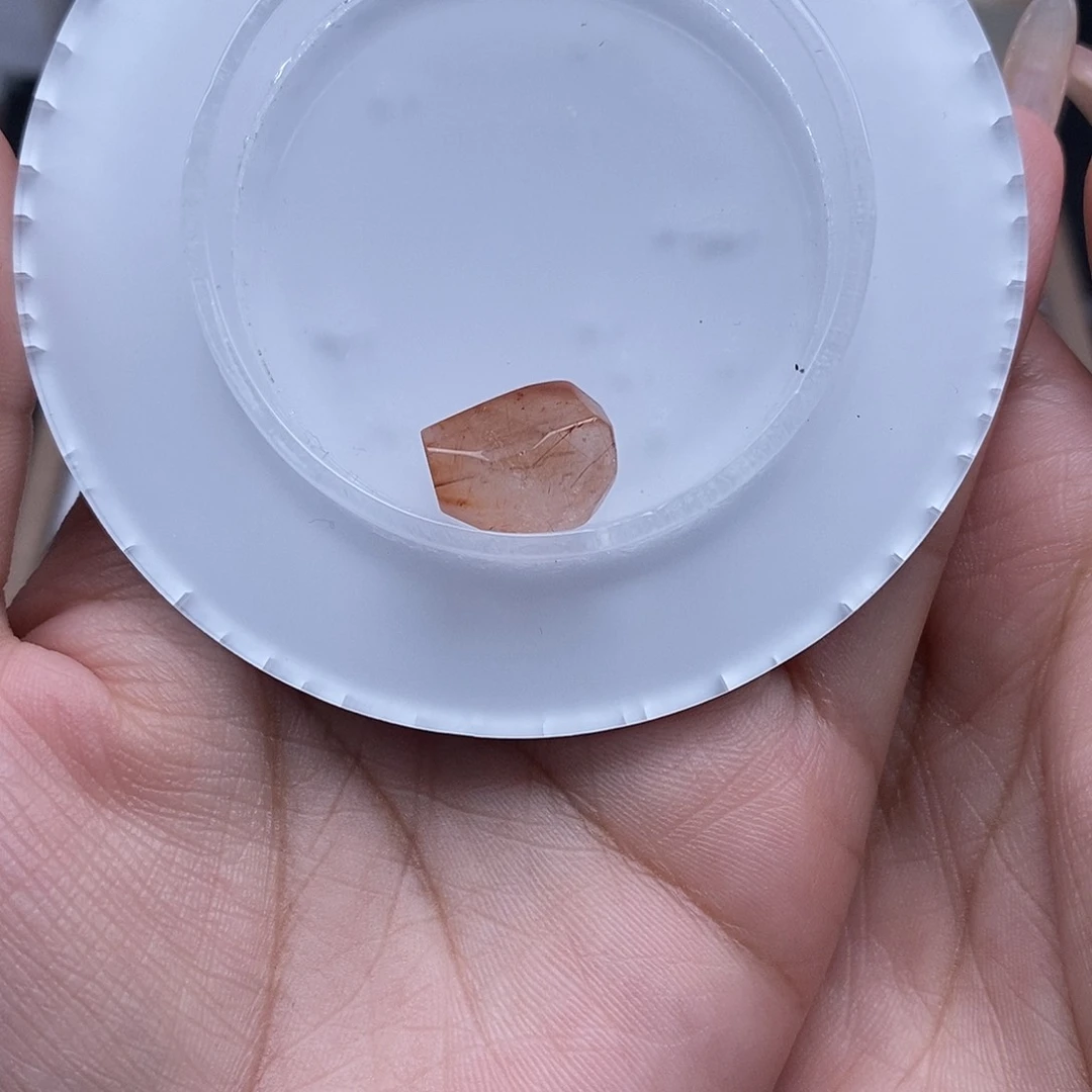 未镶嵌手链水晶瓶子